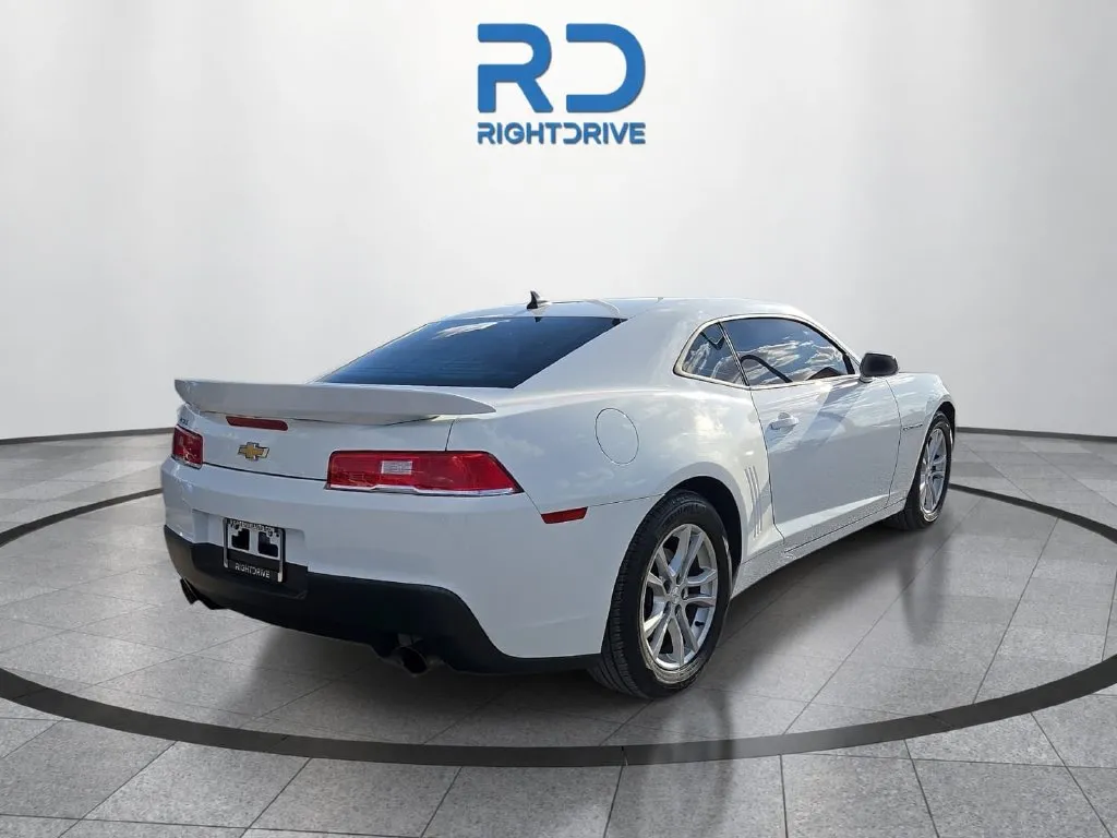 Chevrolet Camaro photo 3