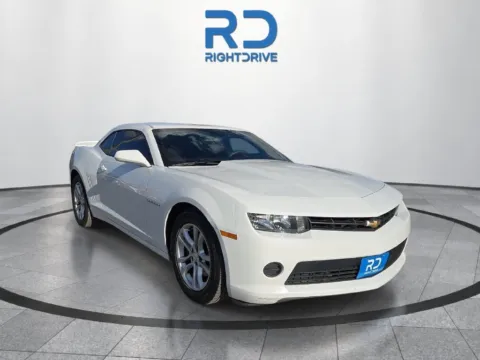 White 2015 Chevrolet Camaro 1LS for sale in El Paso, TX