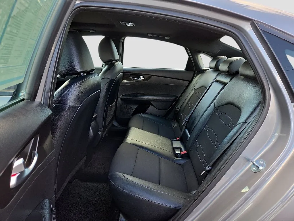 Kia Forte photo 14