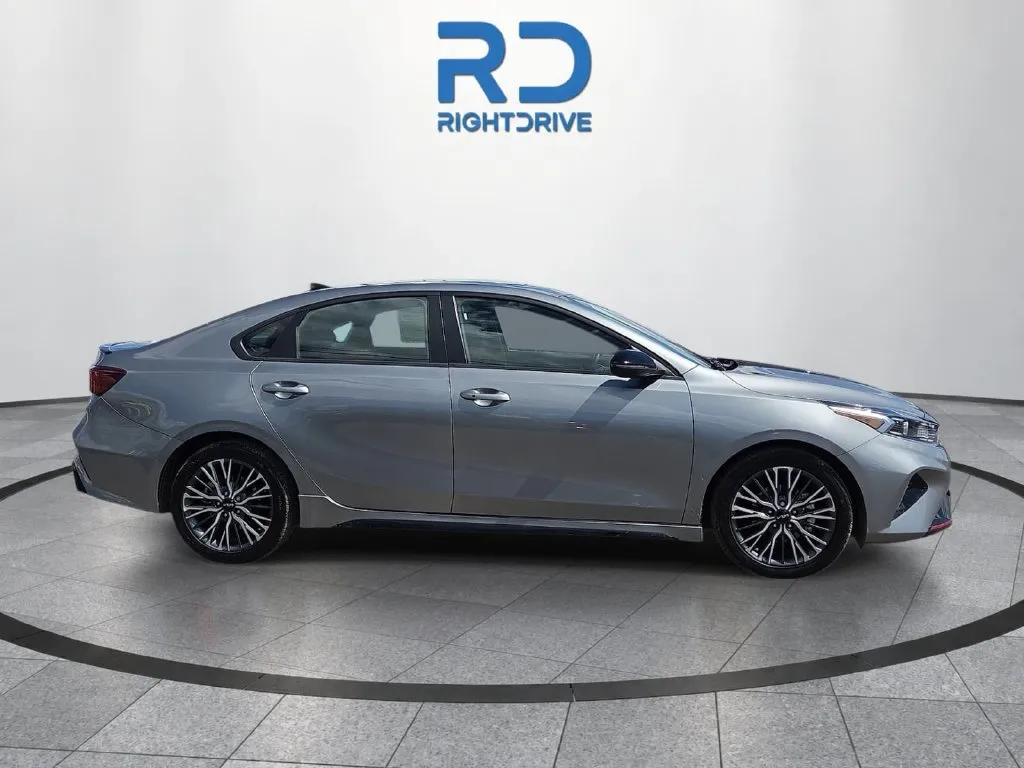 Kia Forte photo 2