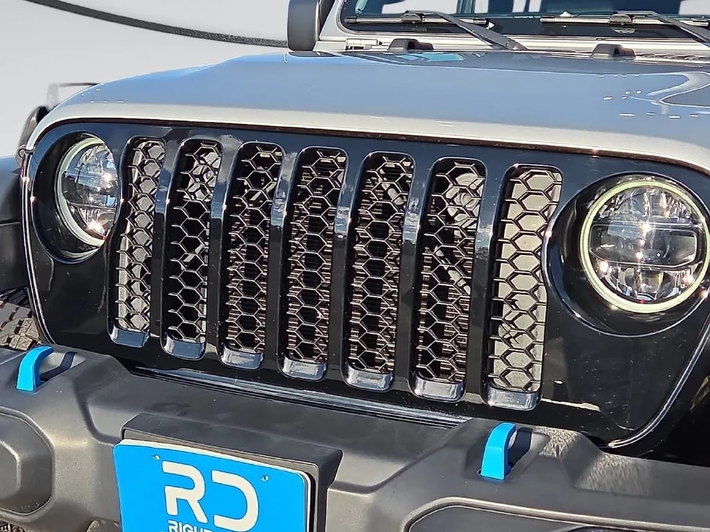 Jeep Wrangler photo 7