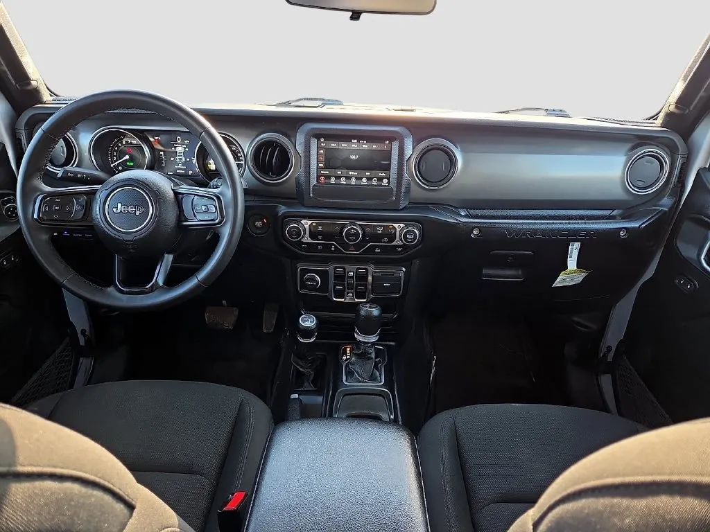 Jeep Wrangler photo 15