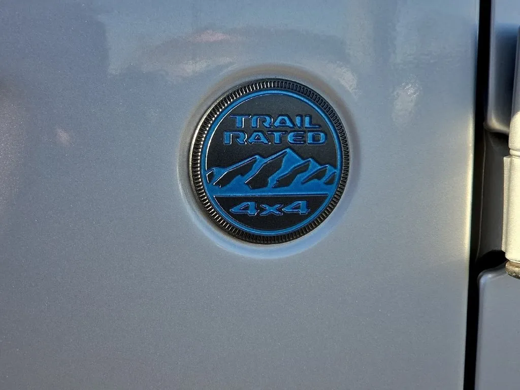 Jeep Wrangler photo 11