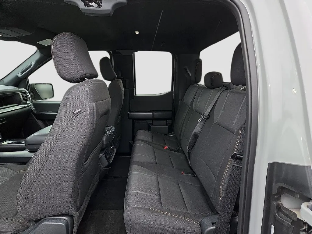 Ford F-150 photo 14