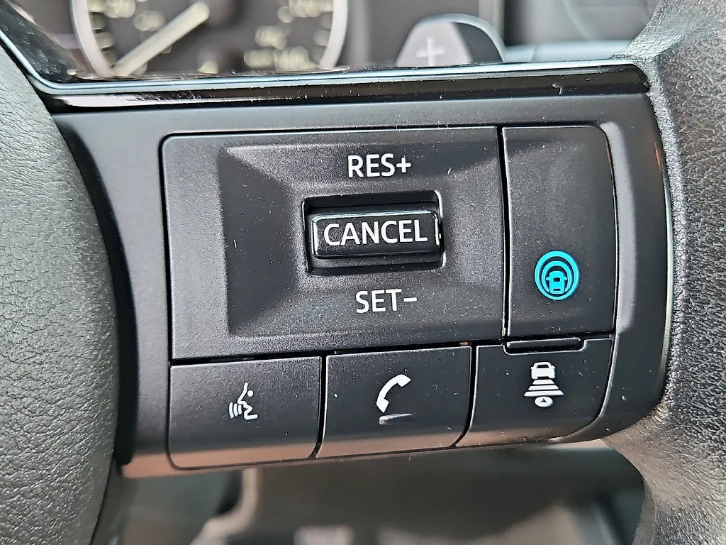 Nissan Rogue photo 23