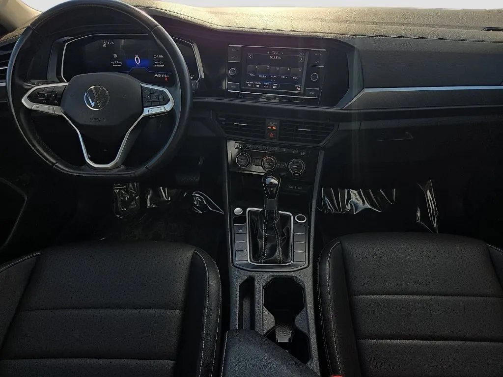 Volkswagen Jetta photo 12