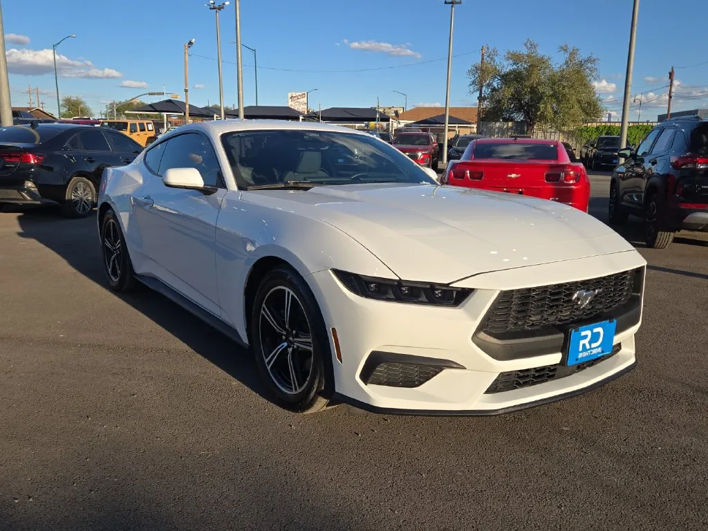 2025 Ford Mustang EcoBoost