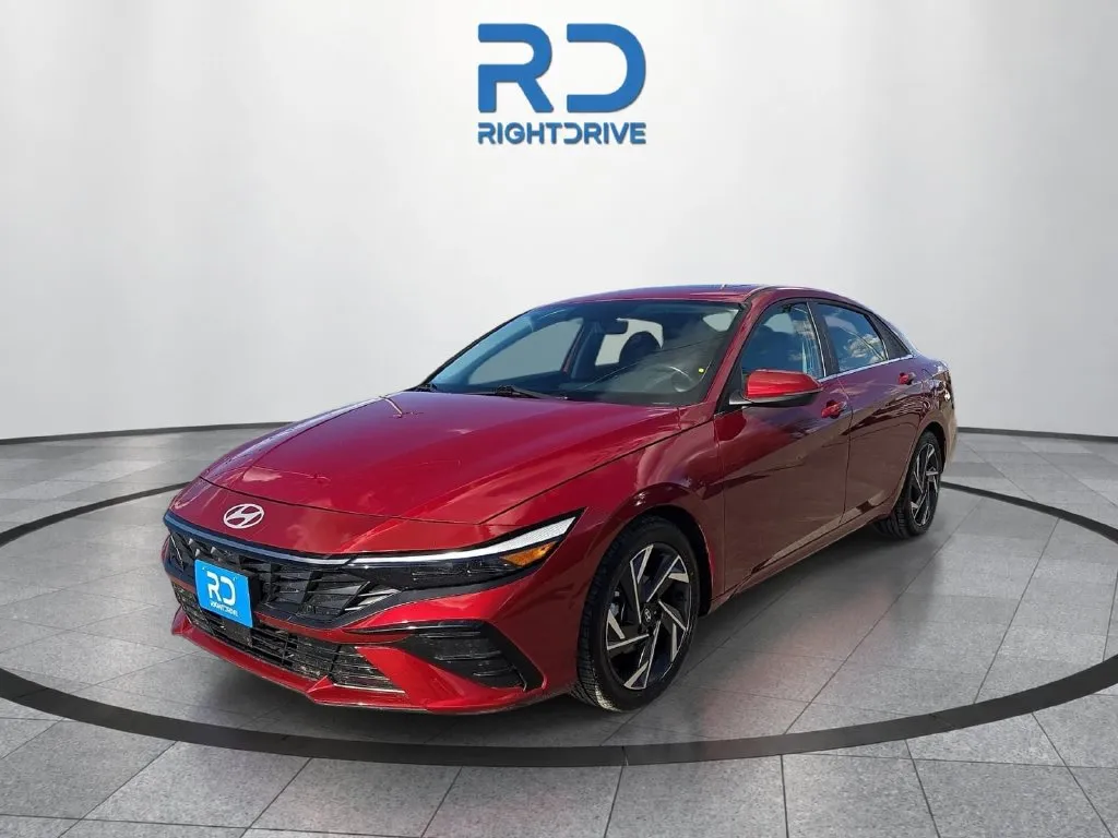 Hyundai Elantra photo 6