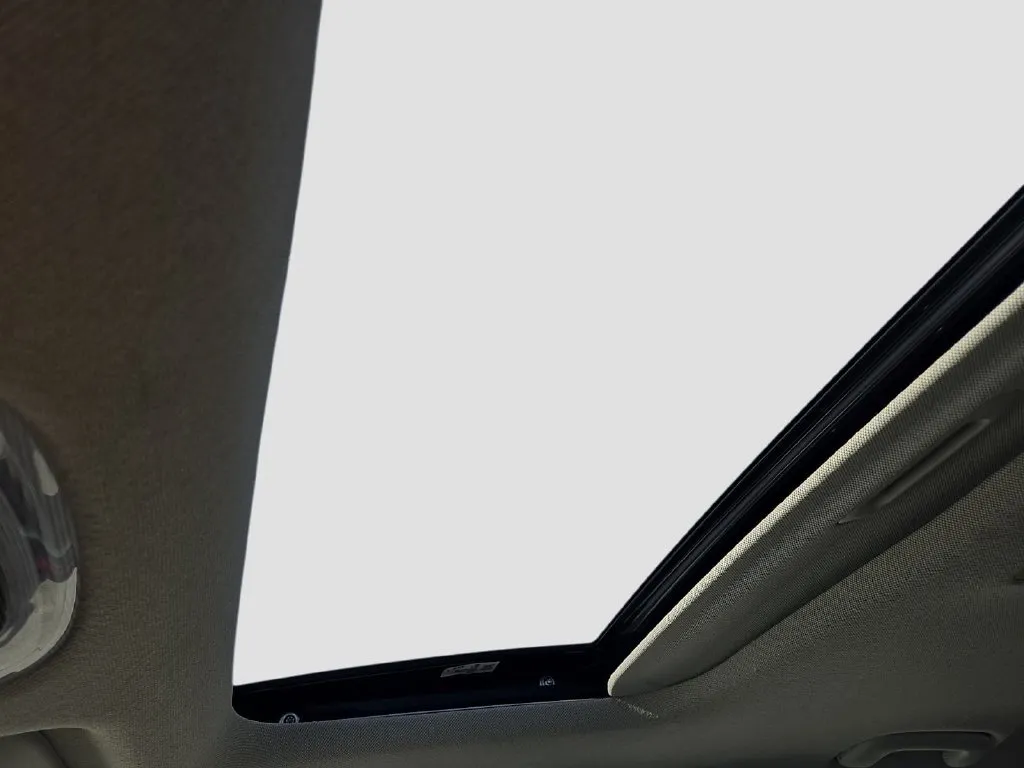 Hyundai Elantra photo 19