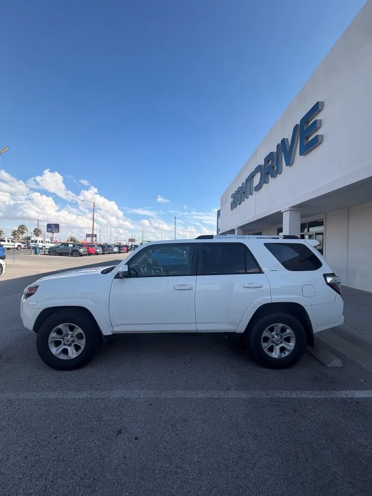 Toyota 4Runner photo 4