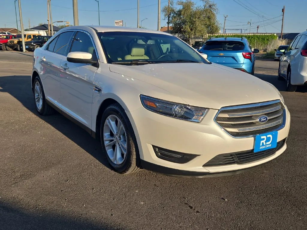 2015 Ford Taurus