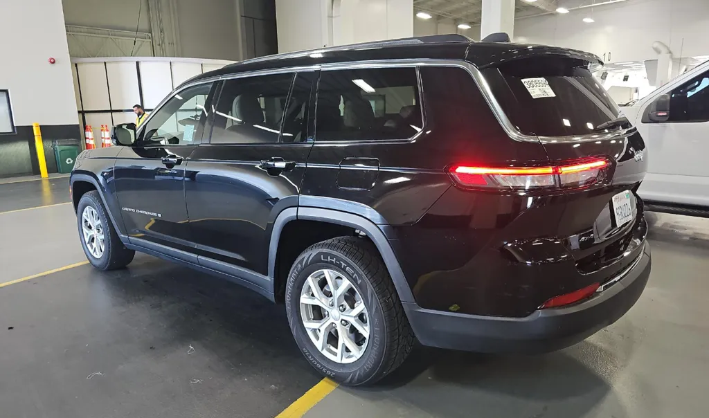 Jeep Grand Cherokee L photo 4
