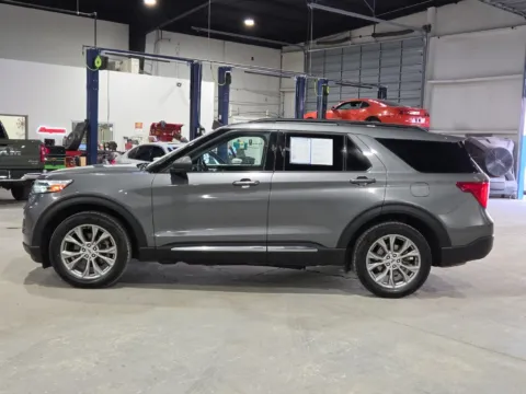 More photos of 2023 Ford Explorer XLT at RightDrive - 6930 Alameda, TX