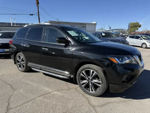 Black 2020 Nissan Pathfinder Platinum for sale in El Paso, TX