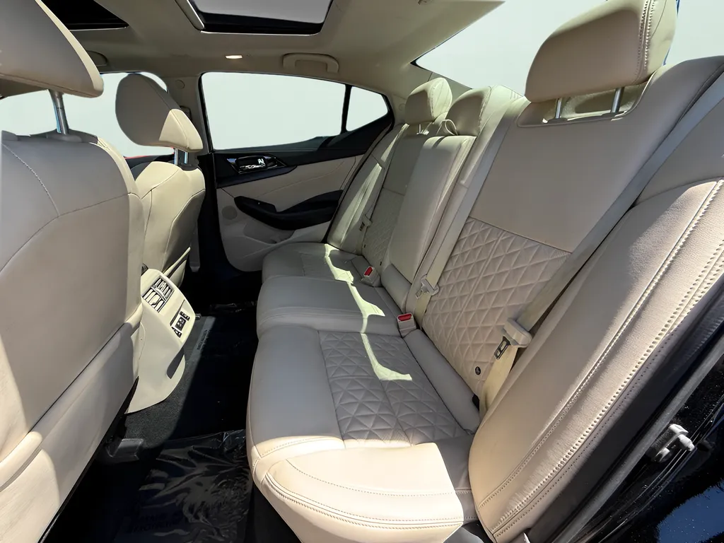 2022 Nissan Maxima Platinum - Photo 22