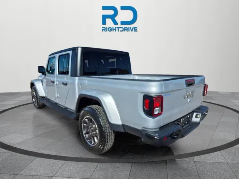 More photos of 2023 Jeep Gladiator Overland at RightDrive - 6930 Alameda, TX