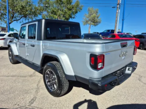 More photos of 2023 Jeep Gladiator Overland at RightDrive - 6930 Alameda, TX