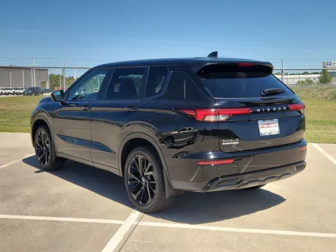More photos of 2026 Nissan Rogue Hybrid SL AWD at Fred Haas Nissan, TX