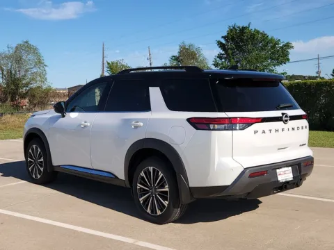 More photos of 2026 Nissan Pathfinder Platinum at Fred Haas Nissan, TX