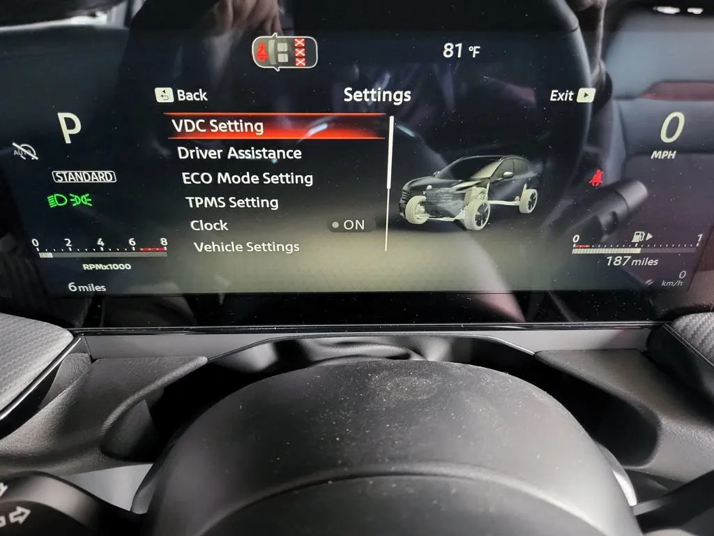 2026 Nissan KICKS SR - Photo 22