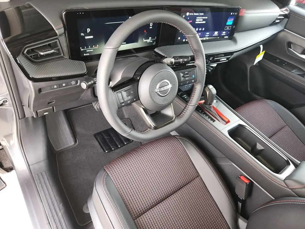 2026 Nissan KICKS SR - Photo 8