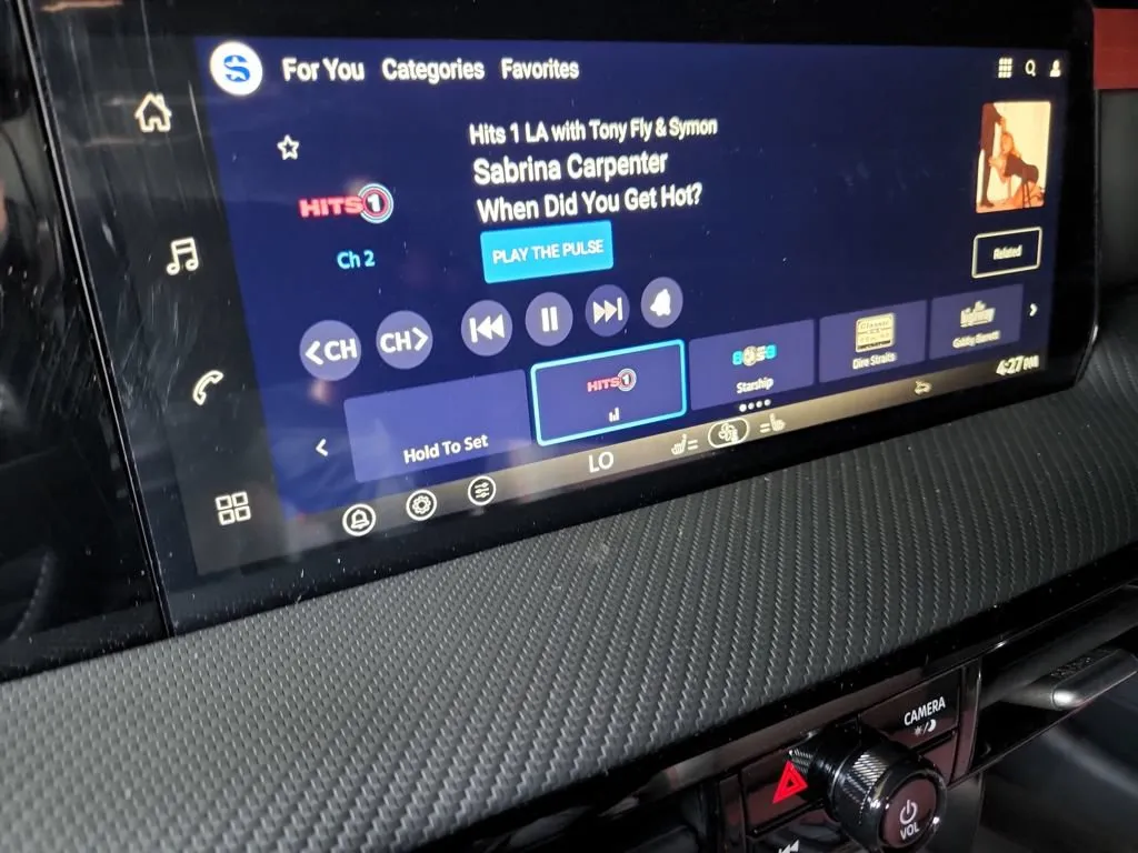 2026 Nissan KICKS SR - Photo 15