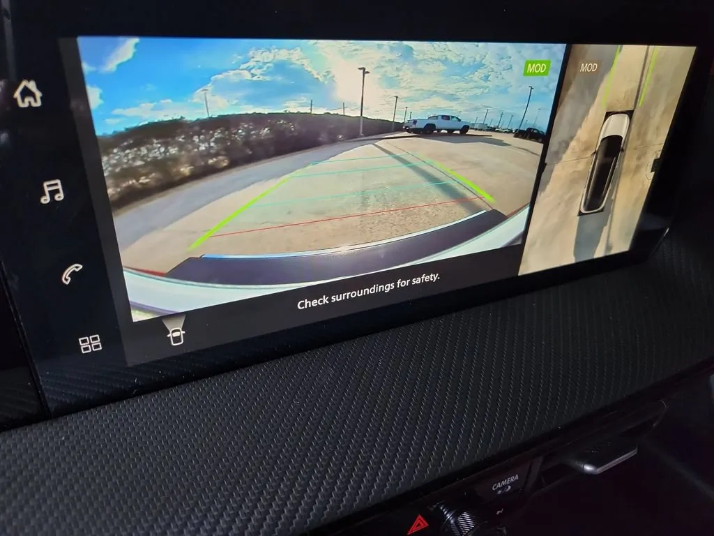 2026 Nissan KICKS SR - Photo 17