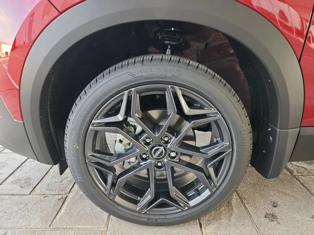 2026 Nissan KICKS SR - Photo 23