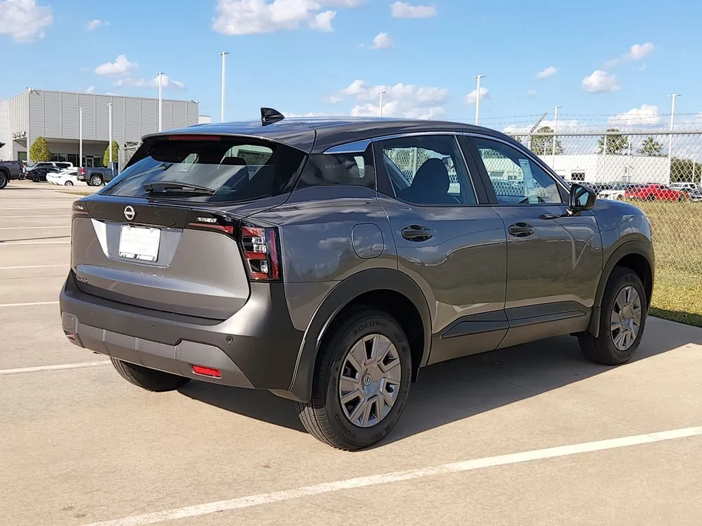 2026 Nissan KICKS S - Photo 6