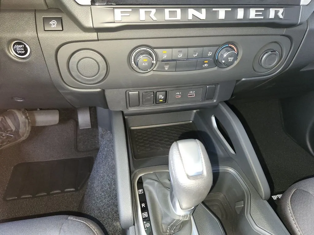 2026 Nissan Frontier SV - Photo 16