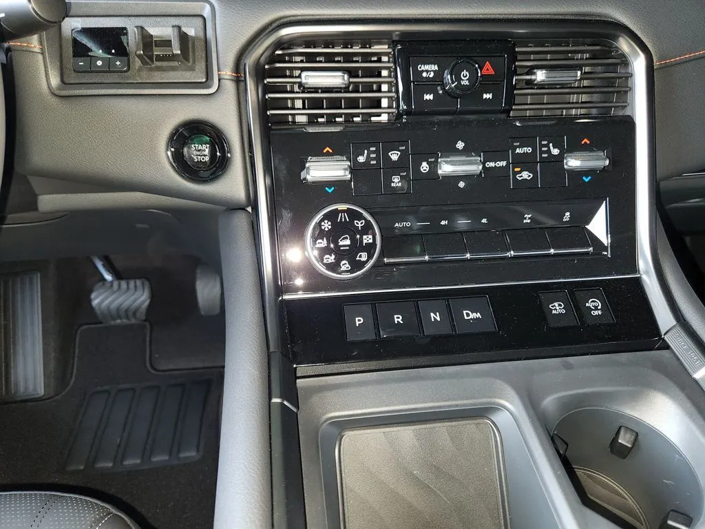 2026 Nissan Armada PRO-4X - Photo 20
