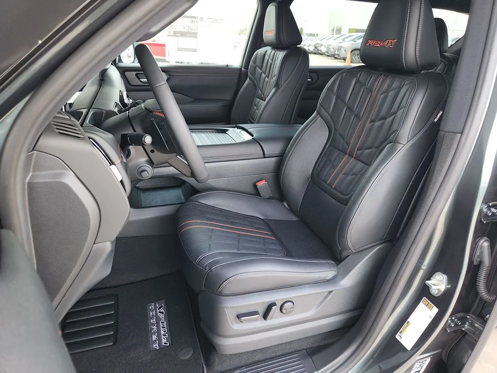 2026 Nissan Armada PRO-4X - Photo 8