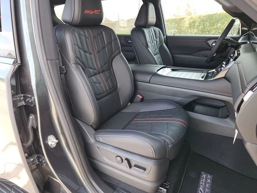 2026 Nissan Armada PRO-4X - Photo 13