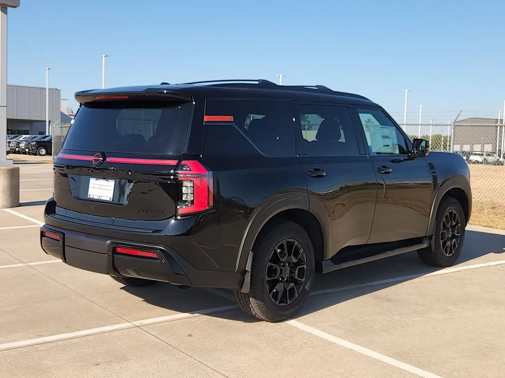 2026 Nissan Armada PRO-4X - Photo 6