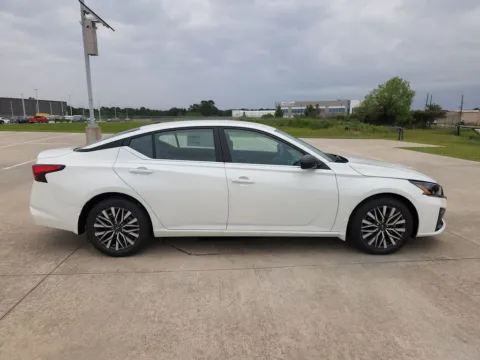 More photos of 2026 Nissan Altima 2.5 SV at Fred Haas Nissan, TX