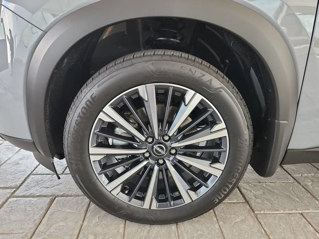 2026 Nissan Pathfinder Platinum - Photo 24