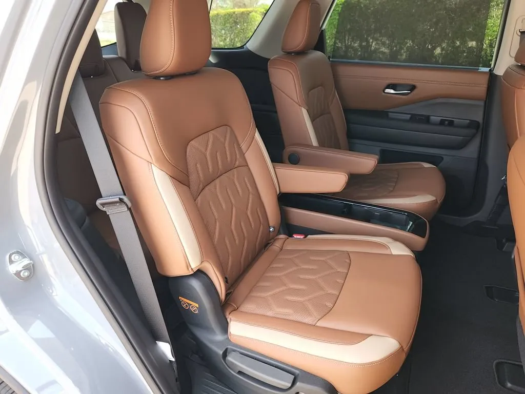 2026 Nissan Pathfinder Platinum - Photo 12