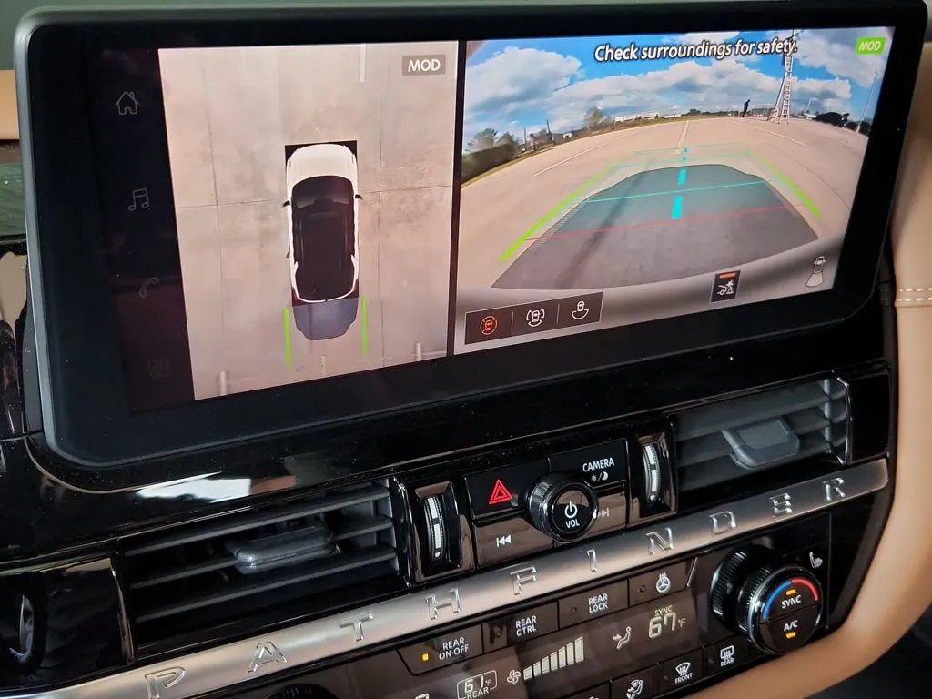 2026 Nissan Pathfinder Platinum - Photo 17