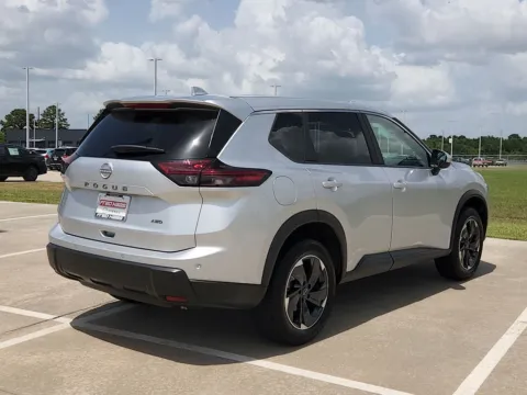 More photos of 2025 Nissan Rogue SV at Fred Haas Nissan, TX