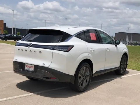 More photos of 2025 Nissan Murano SL at Fred Haas Nissan, TX