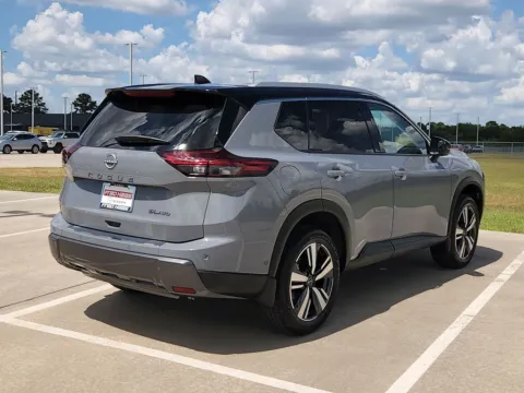 More photos of 2025 Nissan Rogue SL at Fred Haas Nissan, TX