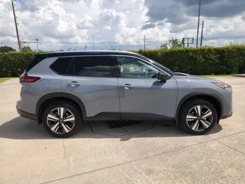 More photos of 2025 Nissan Rogue SL at Fred Haas Nissan, TX