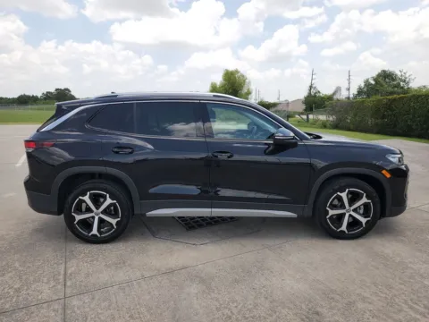 More photos of 2026 Volkswagen Tiguan 2.0T SE at Fred Haas Nissan, TX