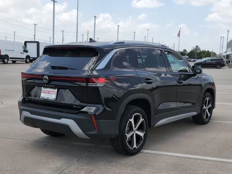 More photos of 2026 Volkswagen Tiguan 2.0T SE at Fred Haas Nissan, TX
