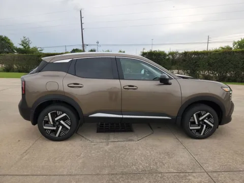 More photos of 2027 Nissan Kicks SV at Fred Haas Nissan, TX