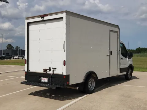 More photos of 2022 Ford Transit-350 Box Truck DRW at Fred Haas Nissan, TX