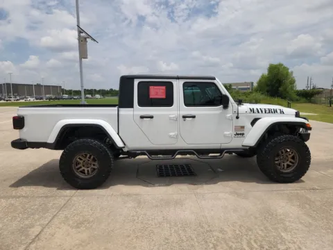 More photos of 2022 Jeep Gladiator Willys at Fred Haas Nissan, TX