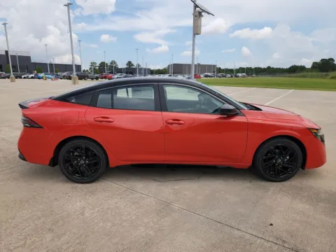 More photos of 2027 Nissan Sentra SR at Fred Haas Nissan, TX