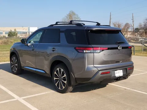 More photos of 2026 Nissan Pathfinder Platinum at Fred Haas Nissan, TX