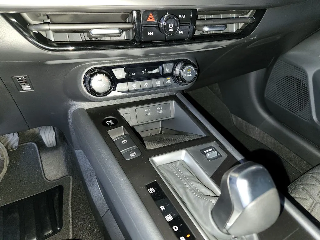 2026 Nissan KICKS SV - Photo 18